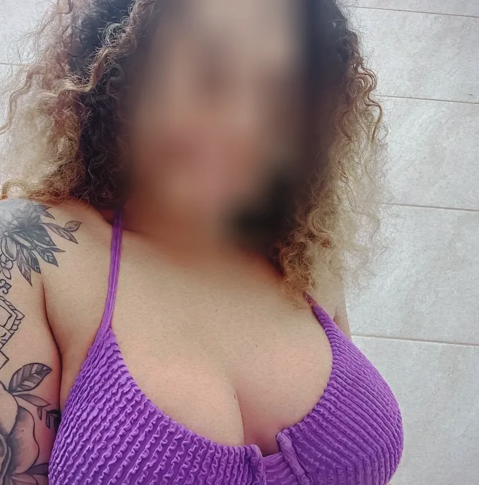 Jade, 32