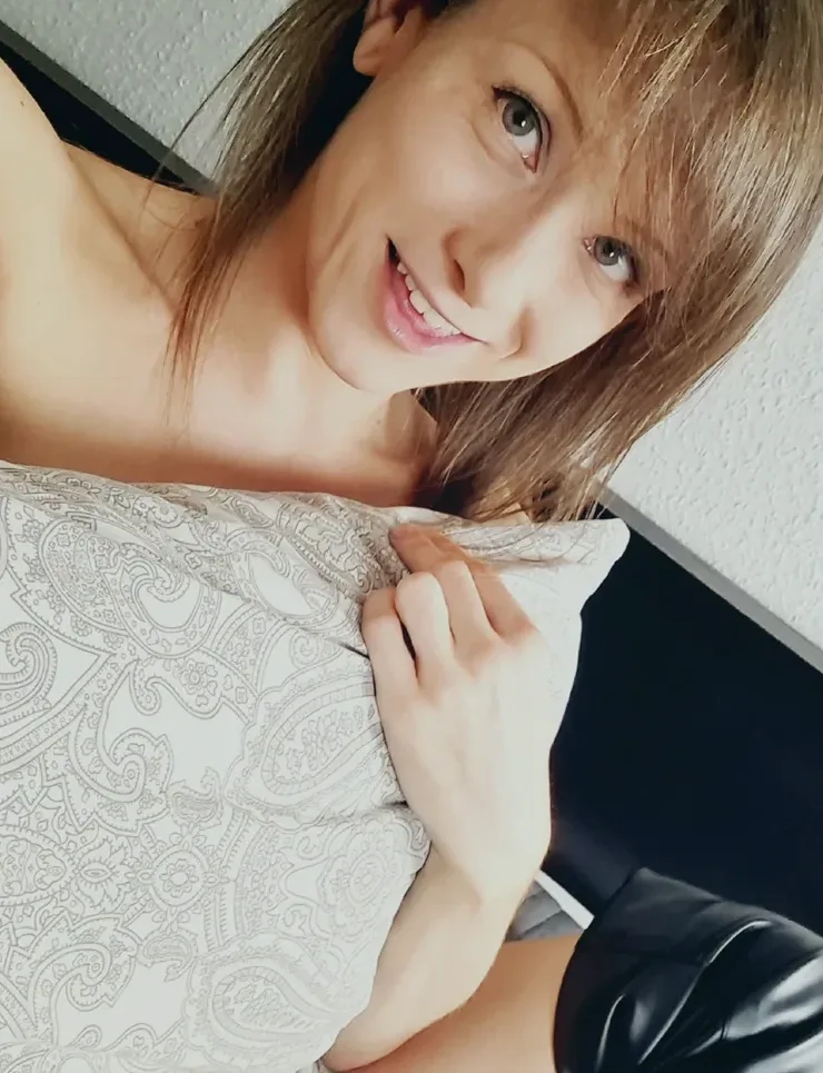 Rana, 29
